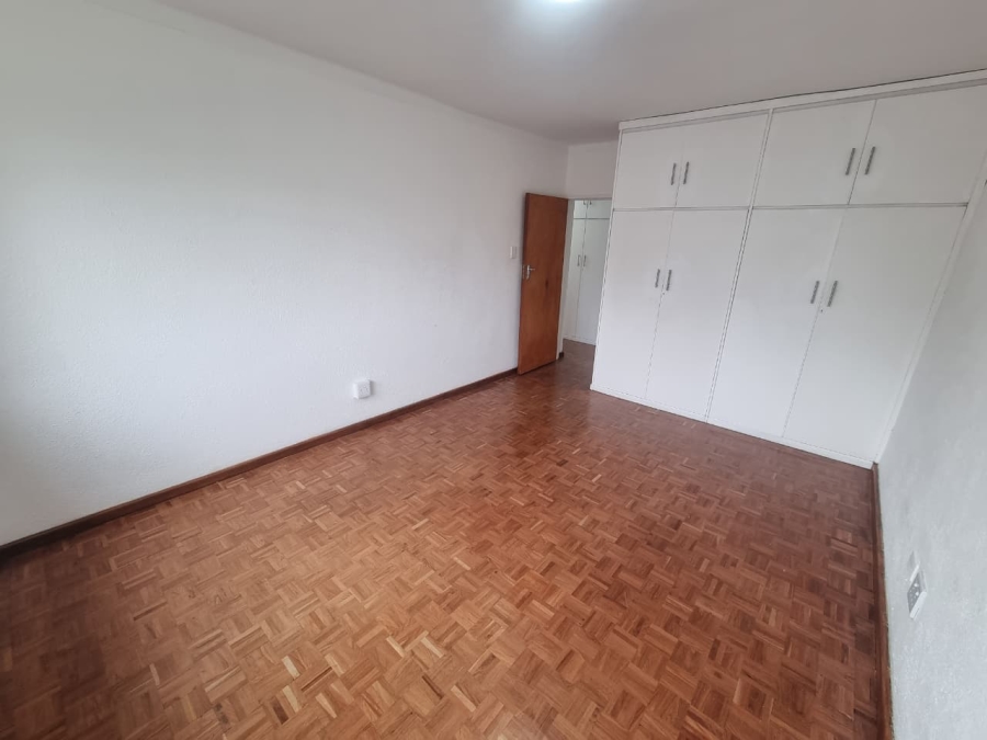 1 Bedroom Property for Sale in Sea Point Western Cape